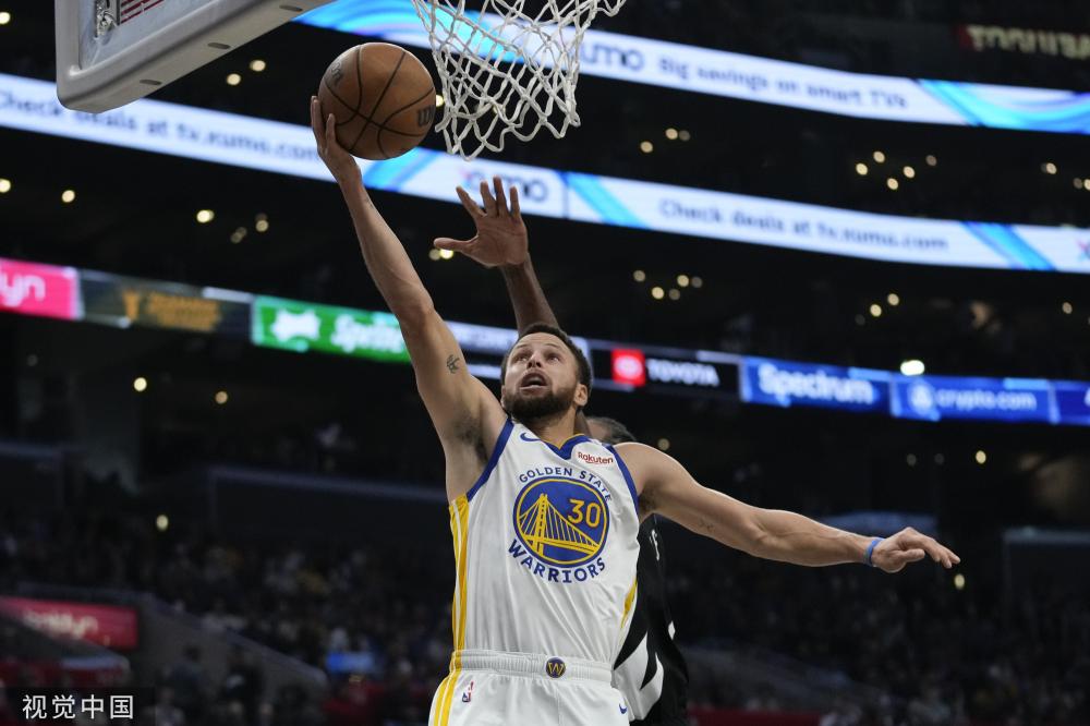 他们凭借 他们凭借