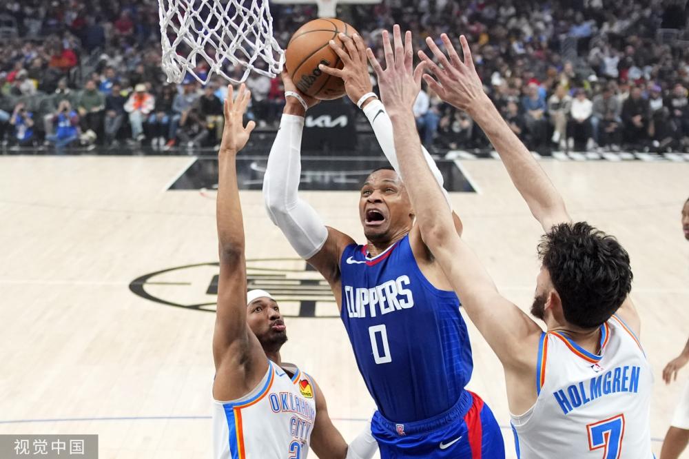 随着比赛的 随着比赛的